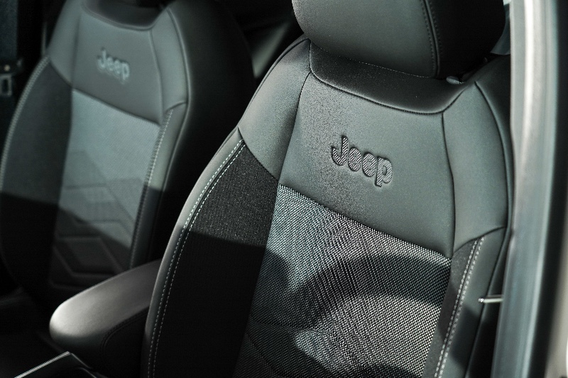 Jeep-Avenger 7/15/2026 12:00:00 AM Ibrida in vendita