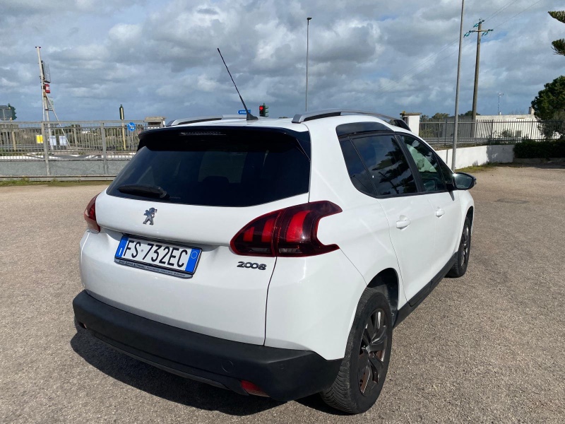 Peugeot-208 12/12/2019 12:00:00 AM Diesel in vendita