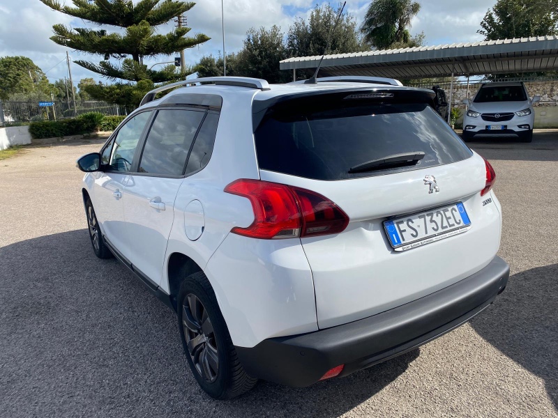 Peugeot-208 12/12/2019 12:00:00 AM Diesel in vendita